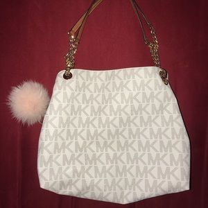 Michael Kors Jet Set Shoulder Bag